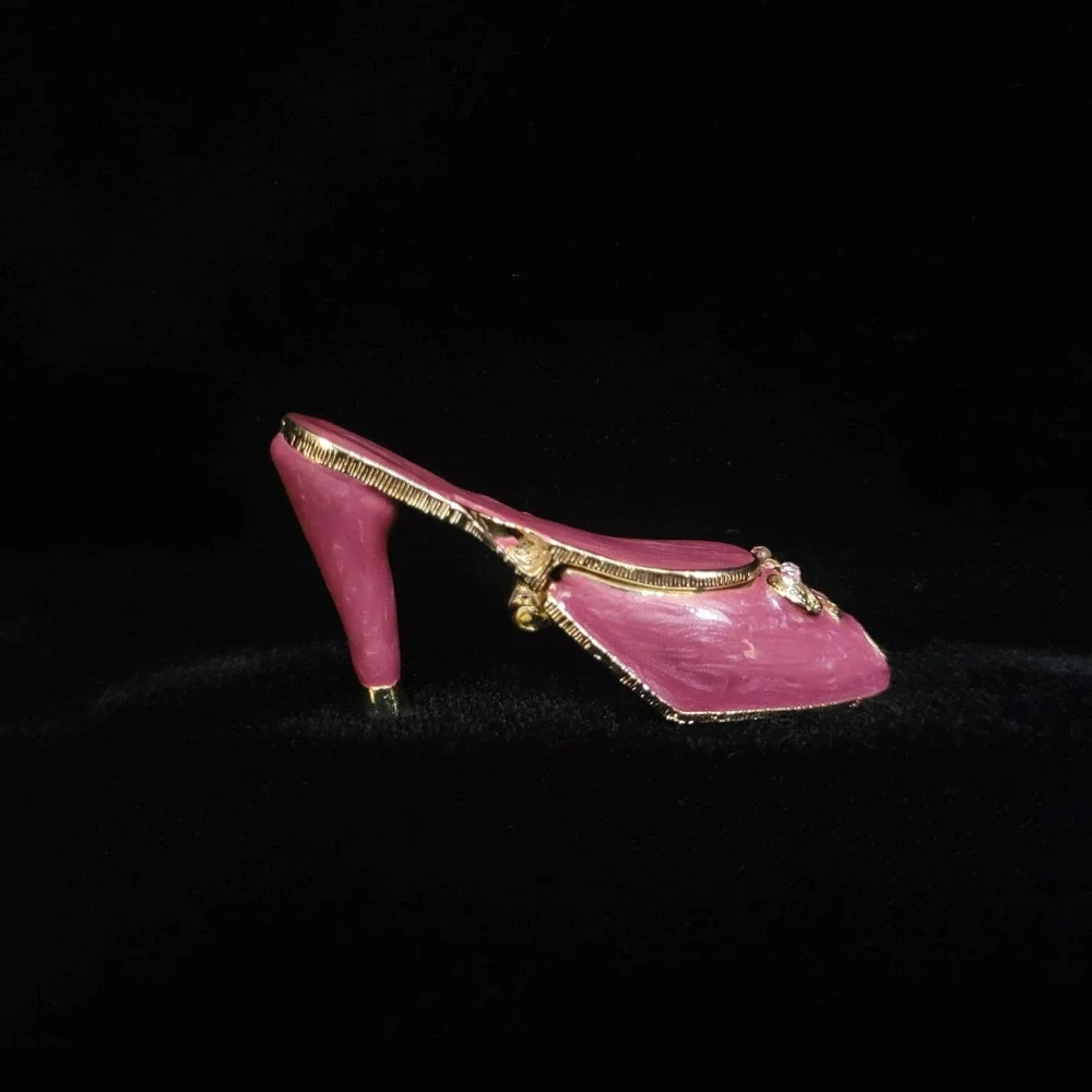 Monet vintage trinket